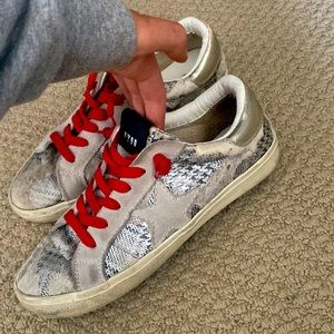 Steve Madden Sneakers